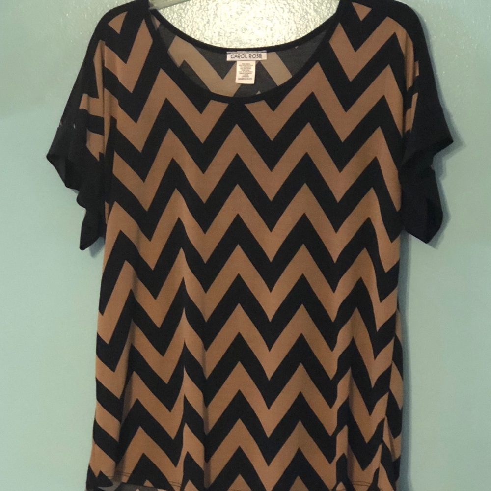 Carol Rose Top great for leggings, worn one time